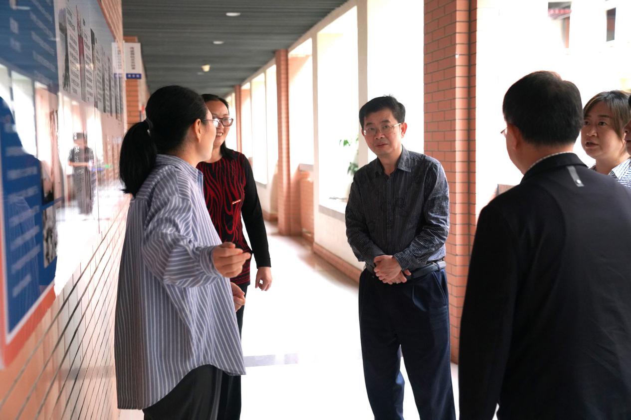 f294a65b8c414148c7f5f4f8ce2443a